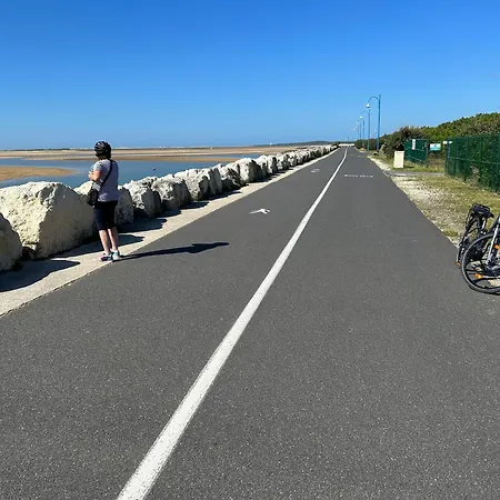 Semesterbostad Chez Gladys Chenac Saint Seurin d'Uzet
